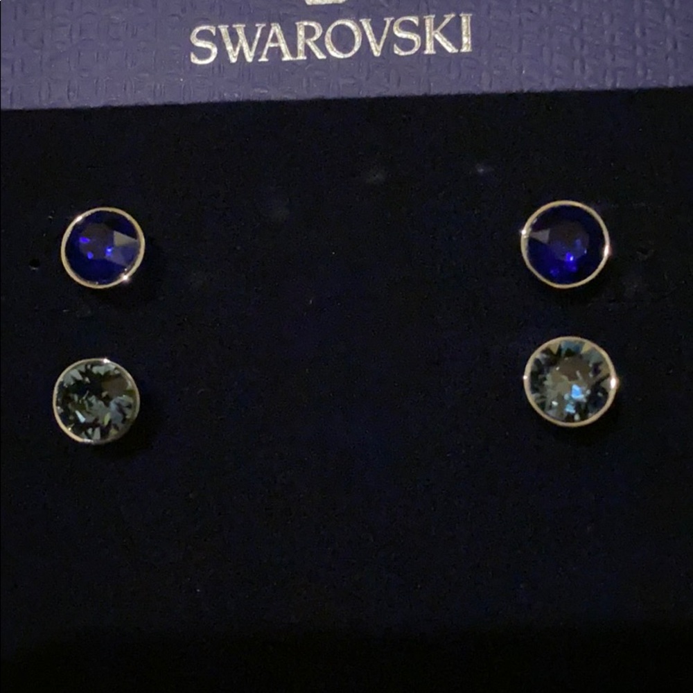 Brand new studs - Picture 2 of 2